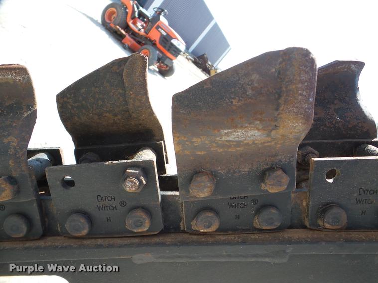 image for item DA1827 1998 Ditch Witch 1230H trencher