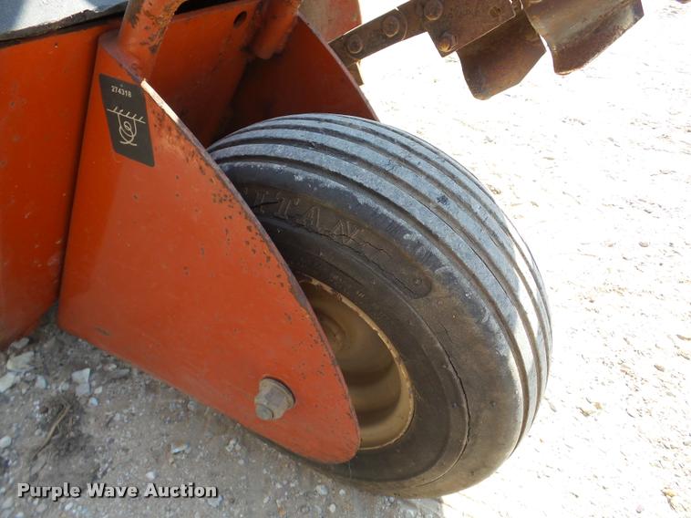 image for item DA1827 1998 Ditch Witch 1230H trencher