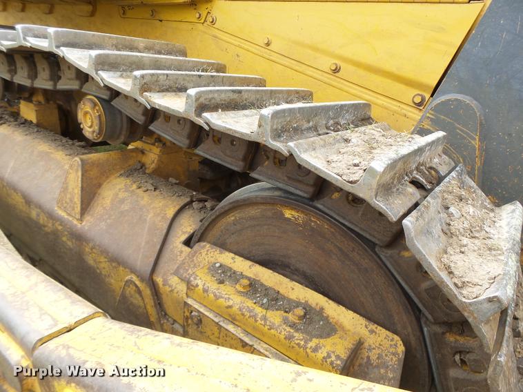 image for item DA3368 2001 John Deere 1050C dozer