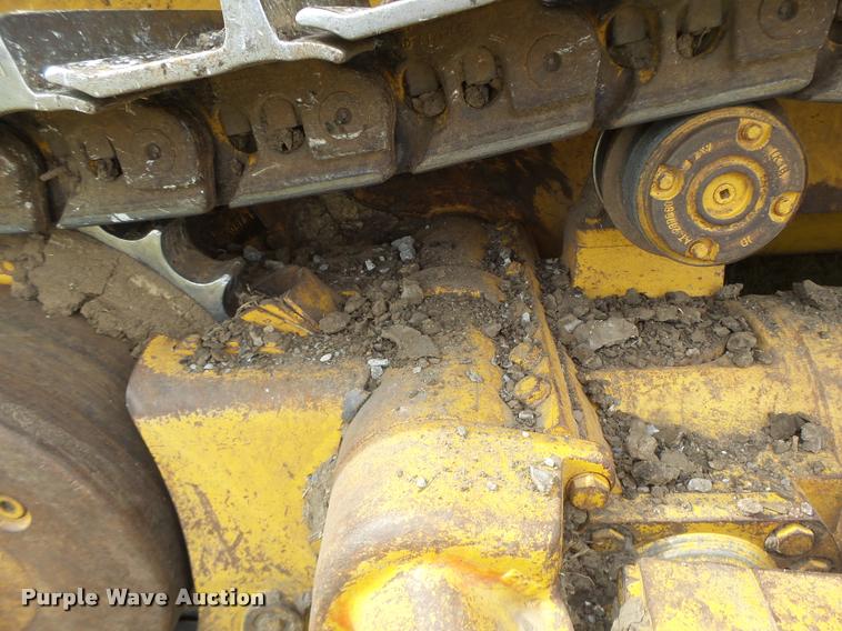 image for item DA3368 2001 John Deere 1050C dozer