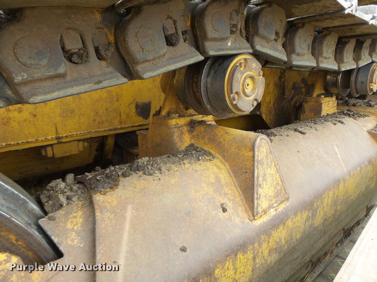 image for item DA3368 2001 John Deere 1050C dozer