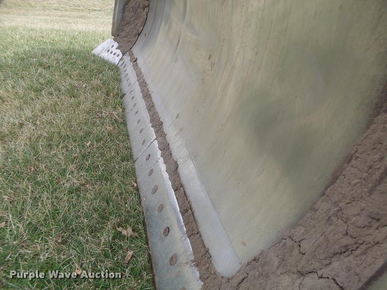 image for item DA3368 2001 John Deere 1050C dozer