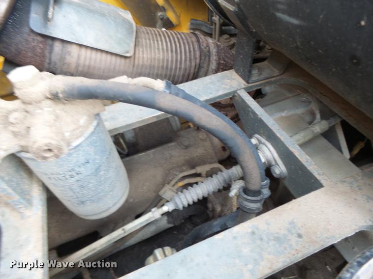 image for item DA3368 2001 John Deere 1050C dozer