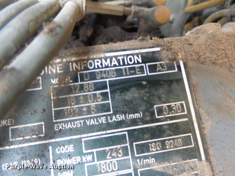 image for item DA3368 2001 John Deere 1050C dozer