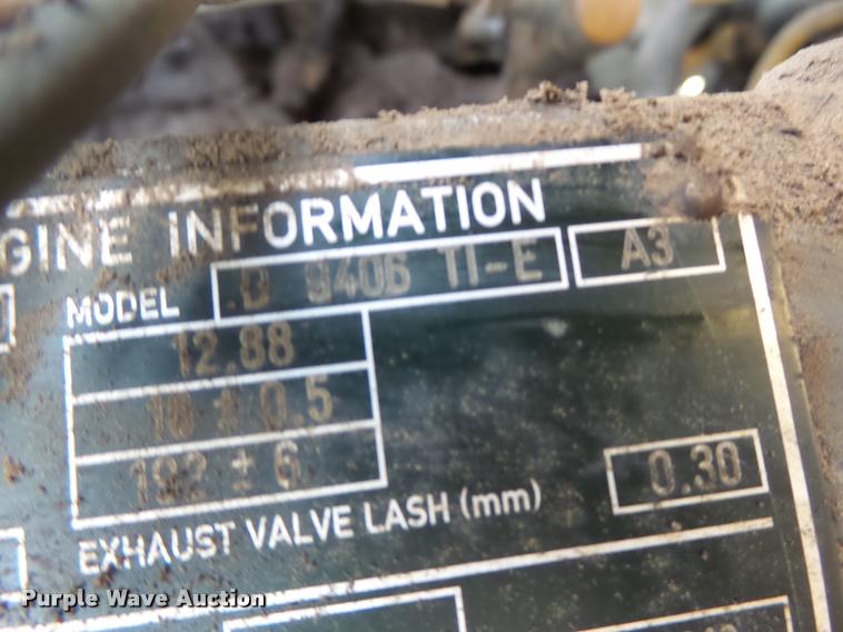 image for item DA3368 2001 John Deere 1050C dozer