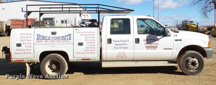 image for item DA7486 2000 Ford F550 utility truck