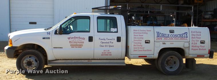 image for item DA7486 2000 Ford F550 utility truck