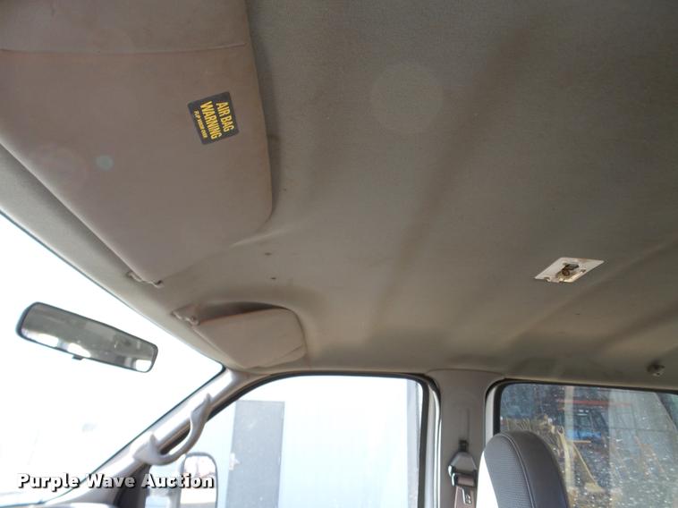 image for item DA7486 2000 Ford F550 utility truck