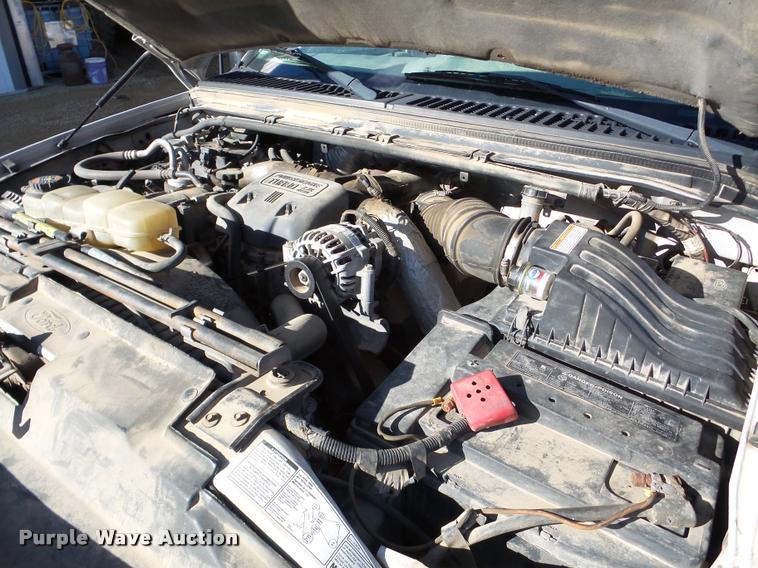 image for item DA7486 2000 Ford F550 utility truck
