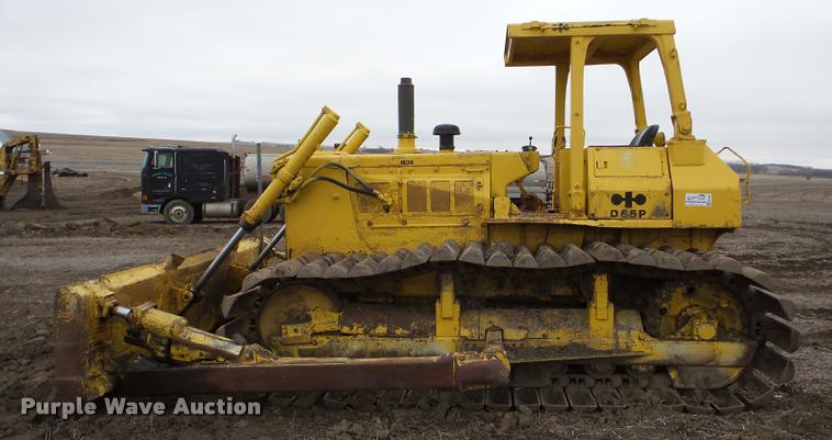 image for item DA7495 Komatsu D65P-8 dozer