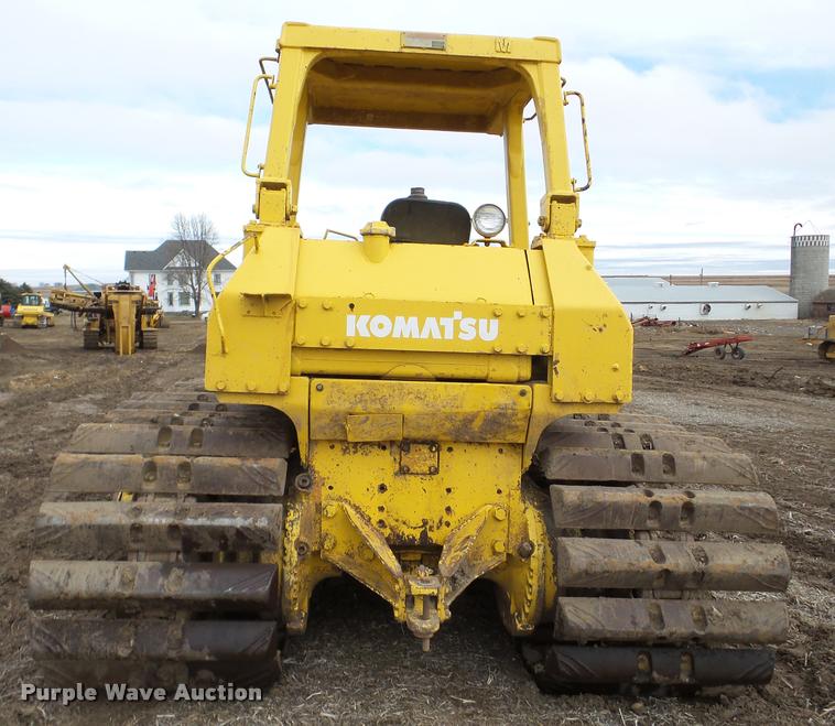 image for item DA7495 Komatsu D65P-8 dozer