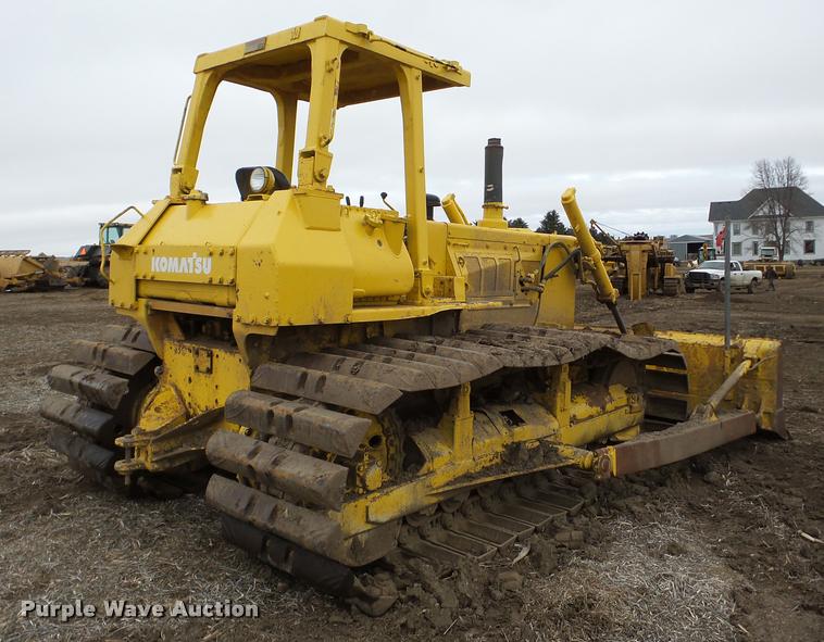image for item DA7495 Komatsu D65P-8 dozer