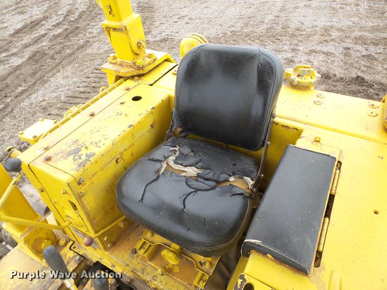 image for item DA7495 Komatsu D65P-8 dozer