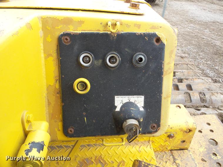 image for item DA7495 Komatsu D65P-8 dozer