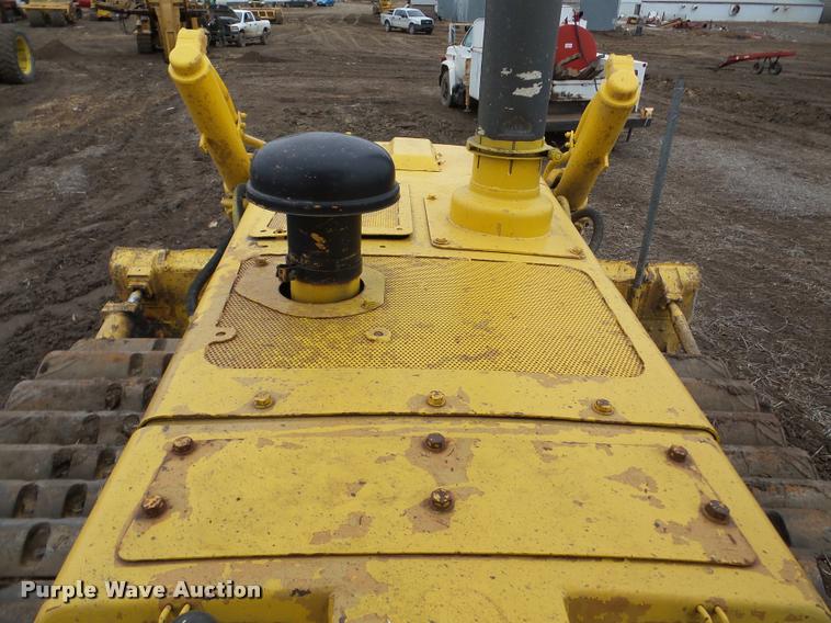 image for item DA7495 Komatsu D65P-8 dozer