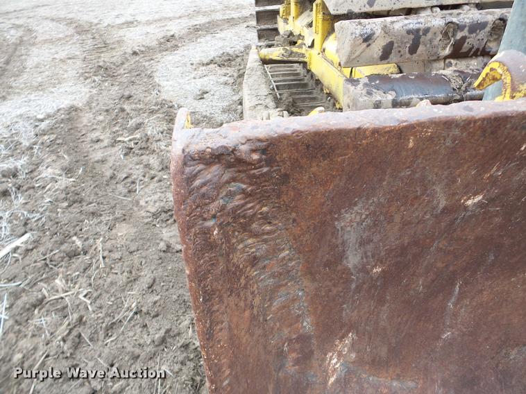 image for item DA7495 Komatsu D65P-8 dozer