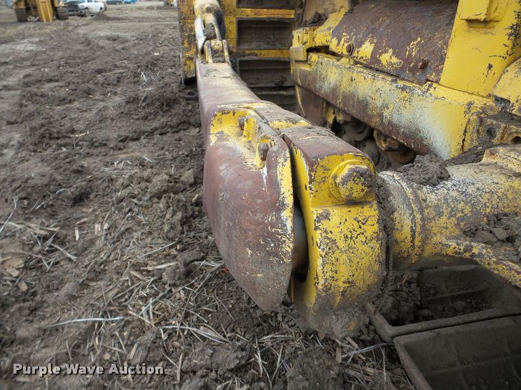 image for item DA7495 Komatsu D65P-8 dozer