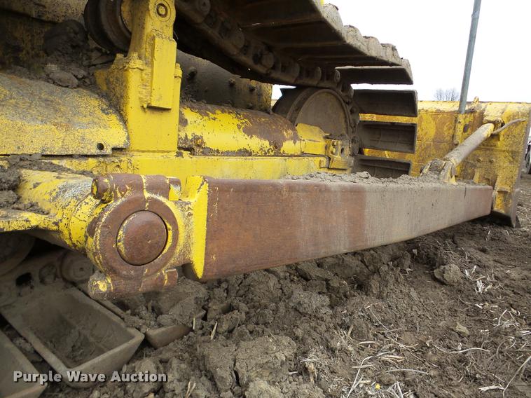 image for item DA7495 Komatsu D65P-8 dozer