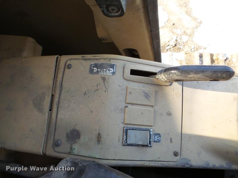 image for item DA7498 1993 Caterpillar 330 L excavator