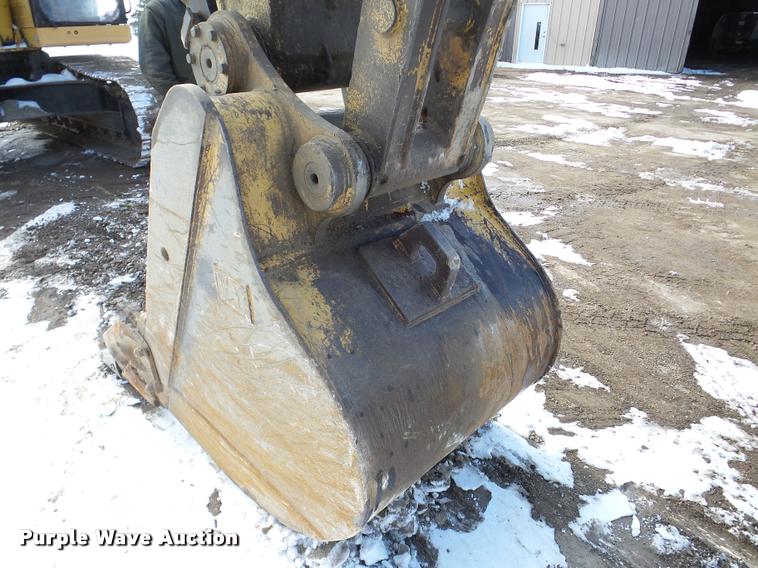 image for item DA7498 1993 Caterpillar 330 L excavator