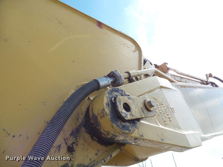 image for item DA7498 1993 Caterpillar 330 L excavator