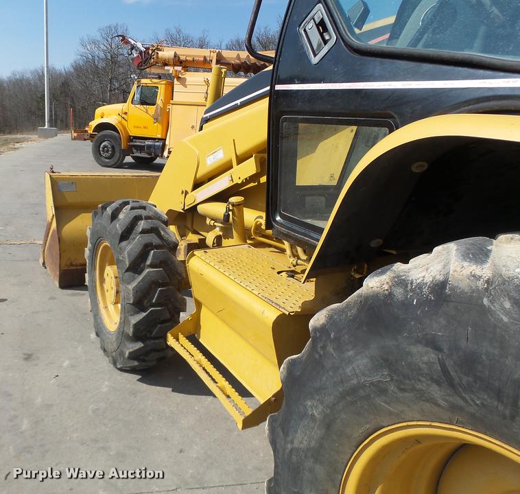 image for item DA9426 2001 Caterpillar 420D backhoe