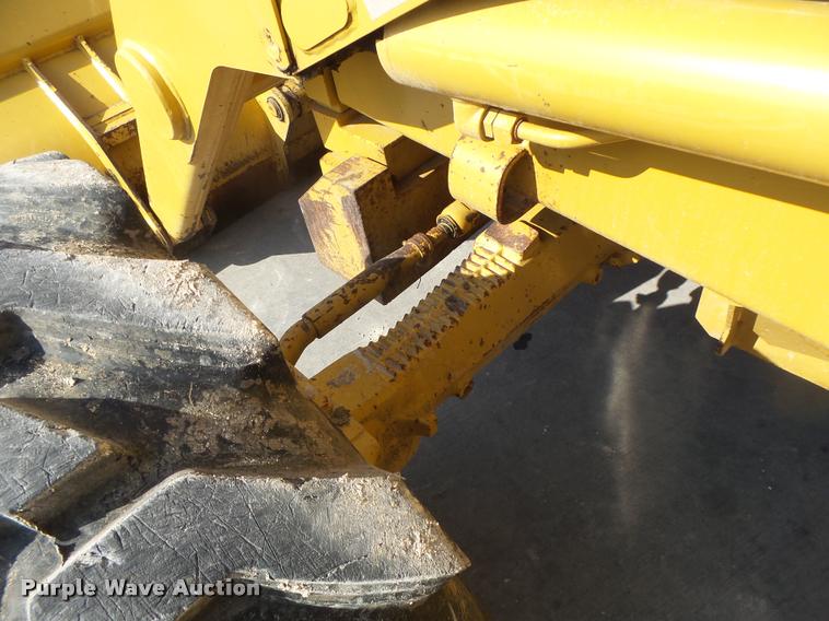 image for item DA9426 2001 Caterpillar 420D backhoe