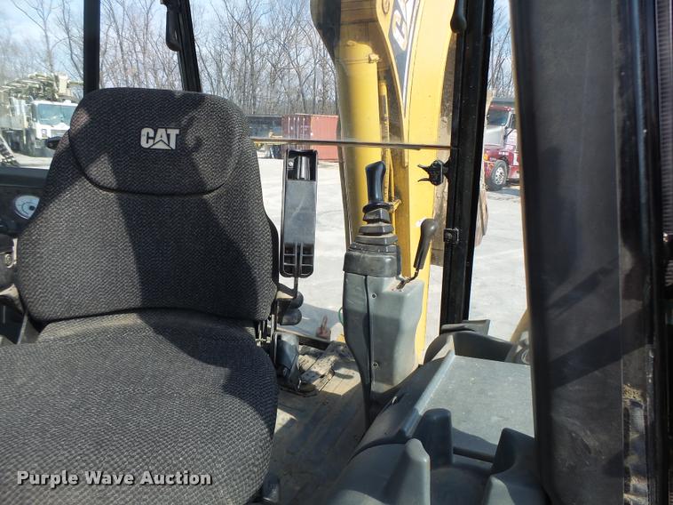 image for item DA9426 2001 Caterpillar 420D backhoe