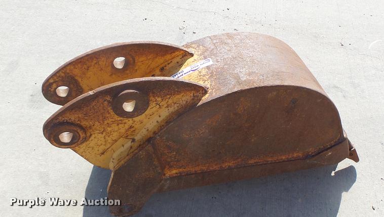 image for item DA9431 Case backhoe bucket