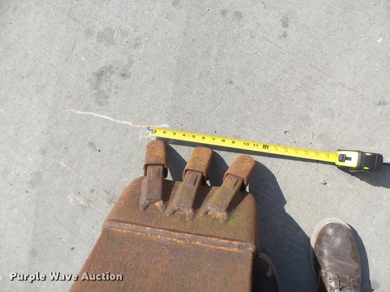 image for item DA9431 Case backhoe bucket