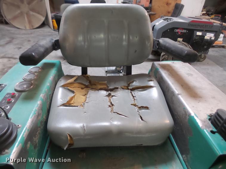 image for item DB0539 1999 Whiteman STH55JDTCSL power trowel