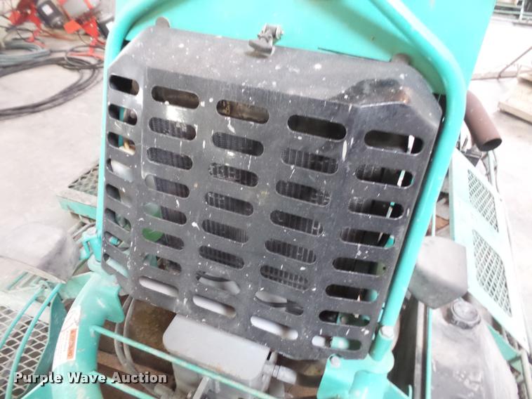 image for item DB0540 2005 Whiteman STX-55Y-6 power trowel