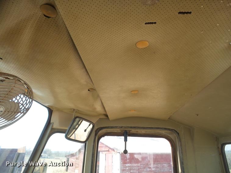 image for item DB0541 1987 Komatsu WA120 wheel loader