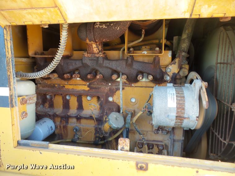 image for item DB0541 1987 Komatsu WA120 wheel loader