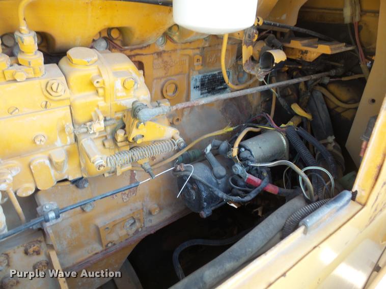 image for item DB0541 1987 Komatsu WA120 wheel loader