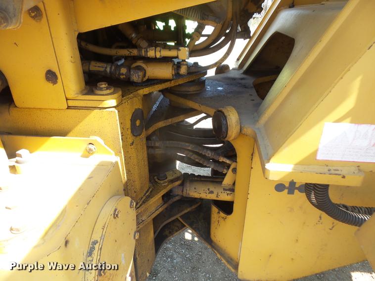 image for item DB0541 1987 Komatsu WA120 wheel loader