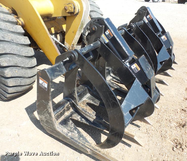 image for item DB0541 1987 Komatsu WA120 wheel loader