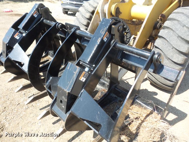 image for item DB0541 1987 Komatsu WA120 wheel loader