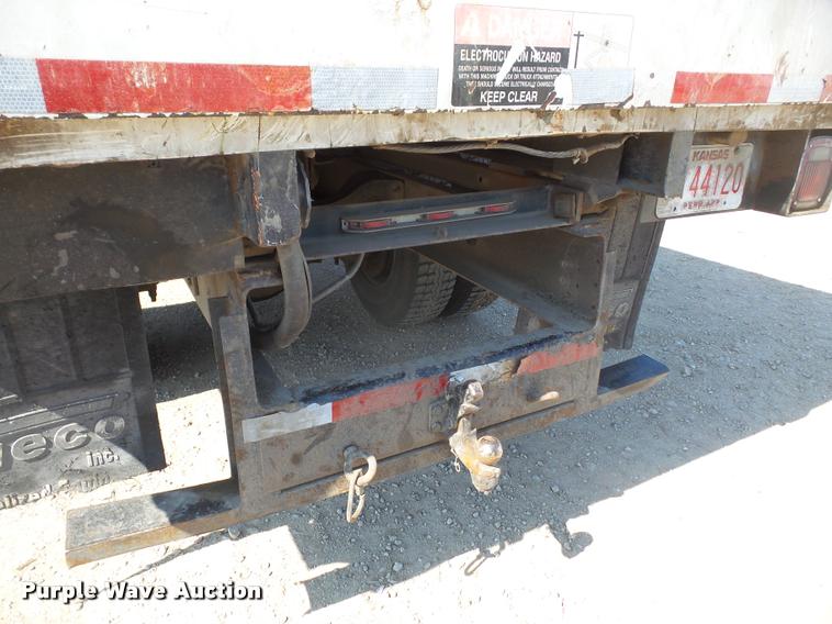 image for item DB0543 1999 International 4900 bucket / forestry truck