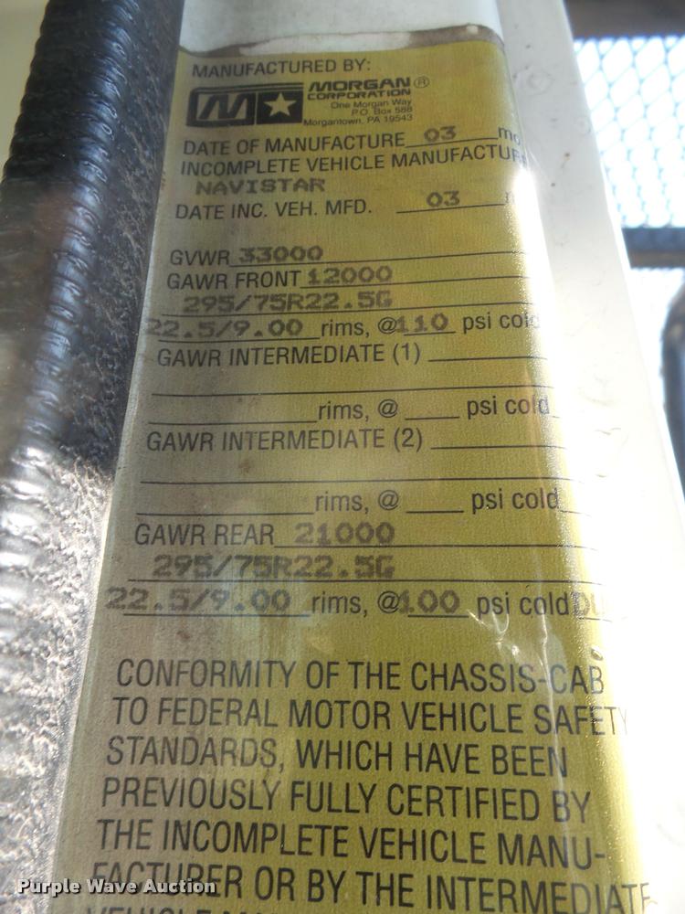 image for item DB0543 1999 International 4900 bucket / forestry truck