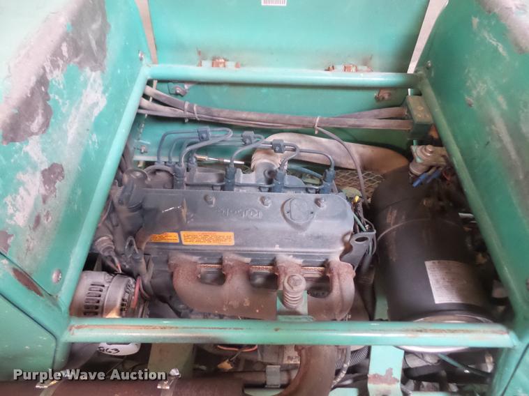 image for item DB0649 1999 Whiteman HTH38KDTCSL power trowel