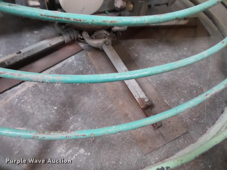 image for item DB0649 1999 Whiteman HTH38KDTCSL power trowel