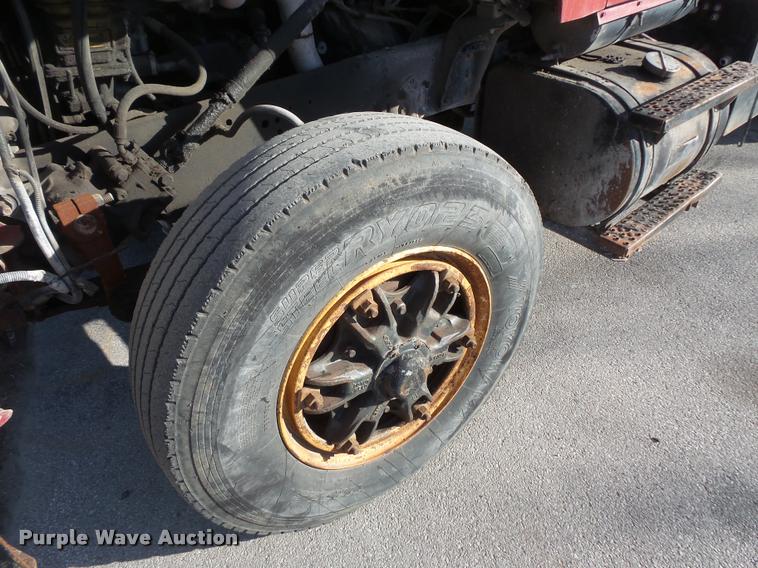 image for item DB1502 1991 Ford LT8000 dump truck