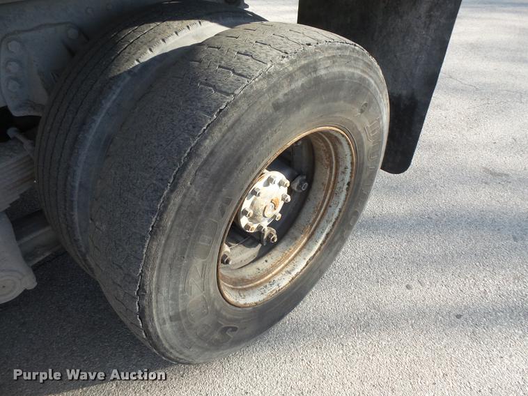 image for item DB1502 1991 Ford LT8000 dump truck