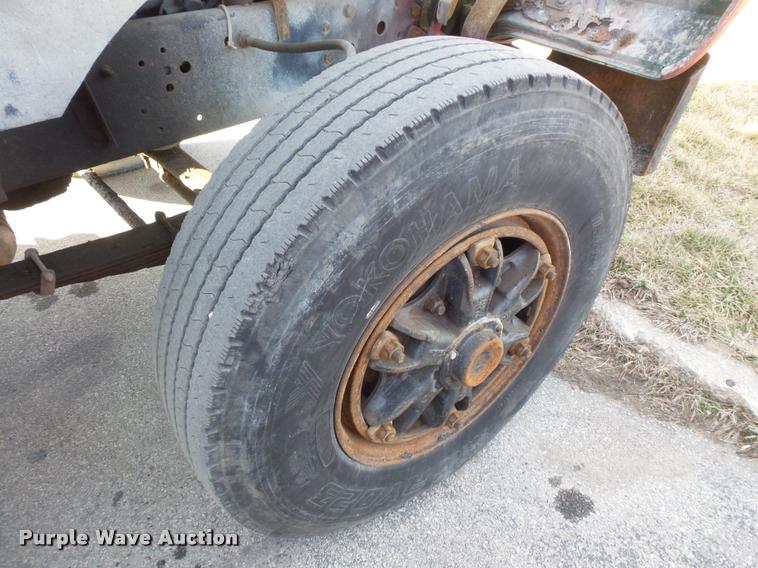 image for item DB1502 1991 Ford LT8000 dump truck