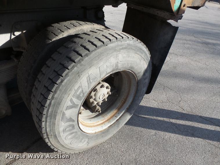 image for item DB1503 1991 Ford LT8000 dump truck