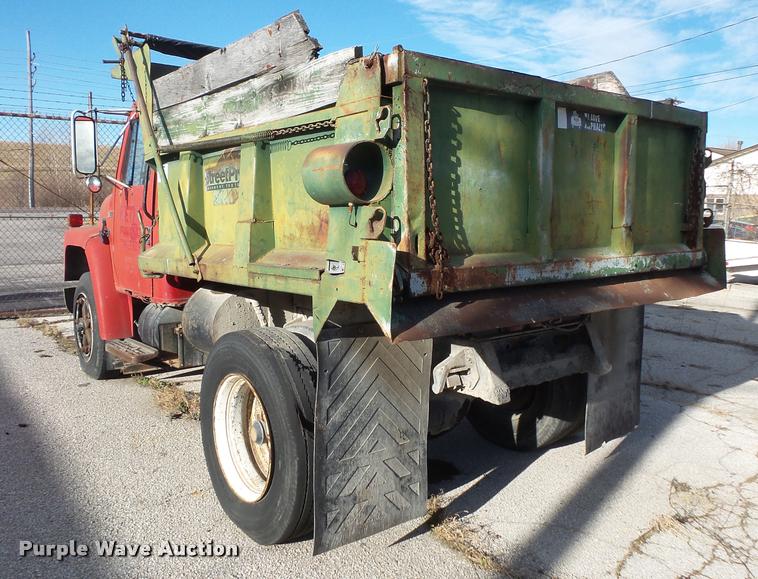image for item DB1505 1987 International S1700 dump truck