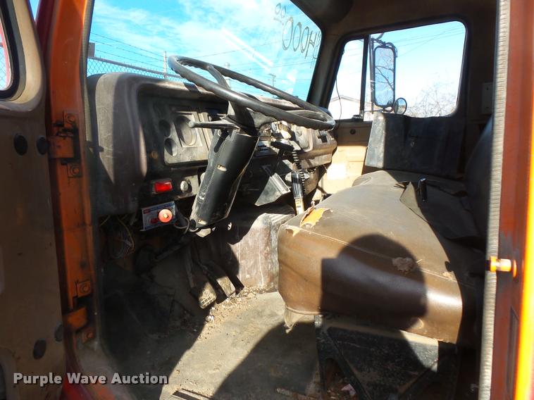 image for item DB1505 1987 International S1700 dump truck