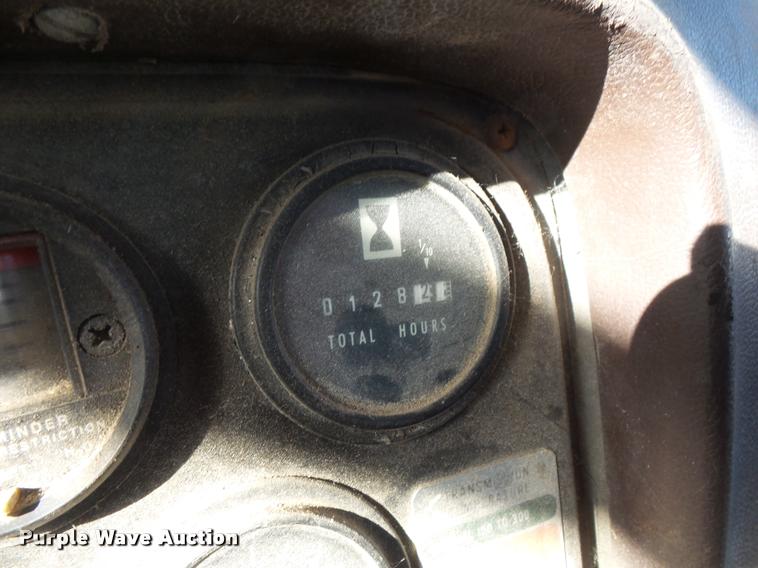 image for item DB1505 1987 International S1700 dump truck