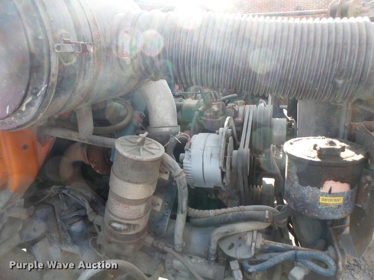 image for item DB1505 1987 International S1700 dump truck